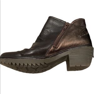 EUC - Fly London Wezo 890 Bootie